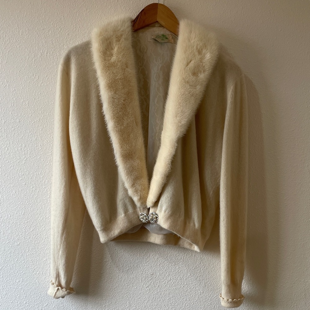 Vintage Cashmere Sweater with Fur Collar